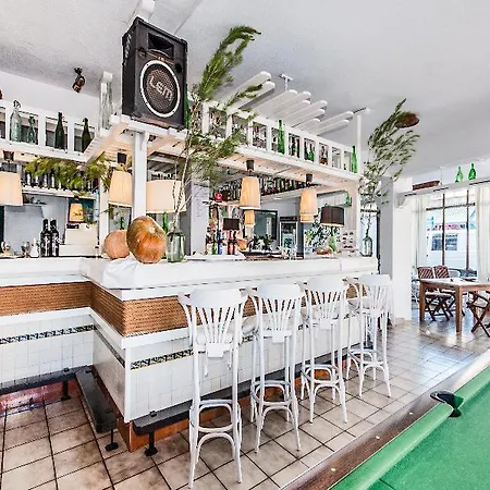 Galaxia Boutique Hotel *